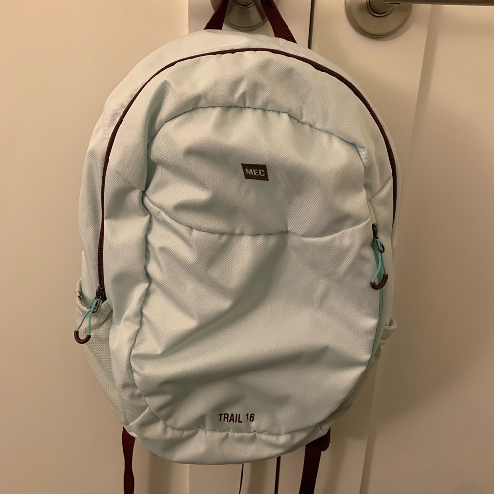 MEC Trail 16 Light Blue Backpack